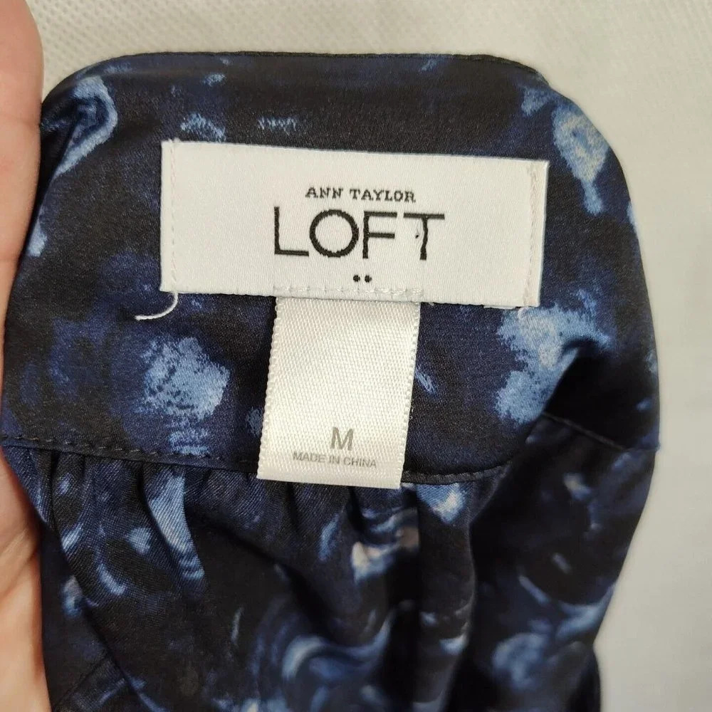 Ann Taylor Loft Blue Sleeveless Tank Top Women Size M Career Shell Work Layering - Picture 4 of 5